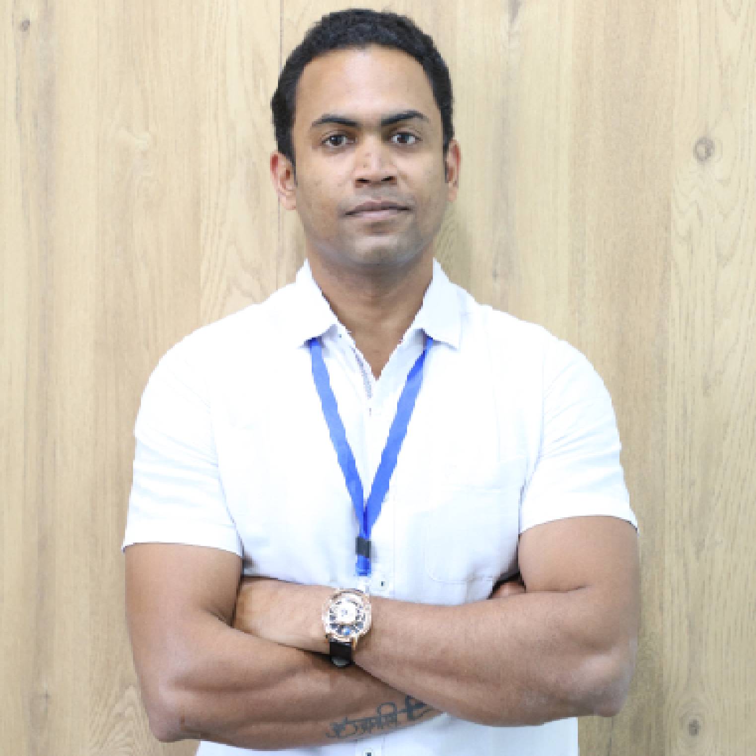 Jatin Dhoot CEO of Microlent Systems Team India